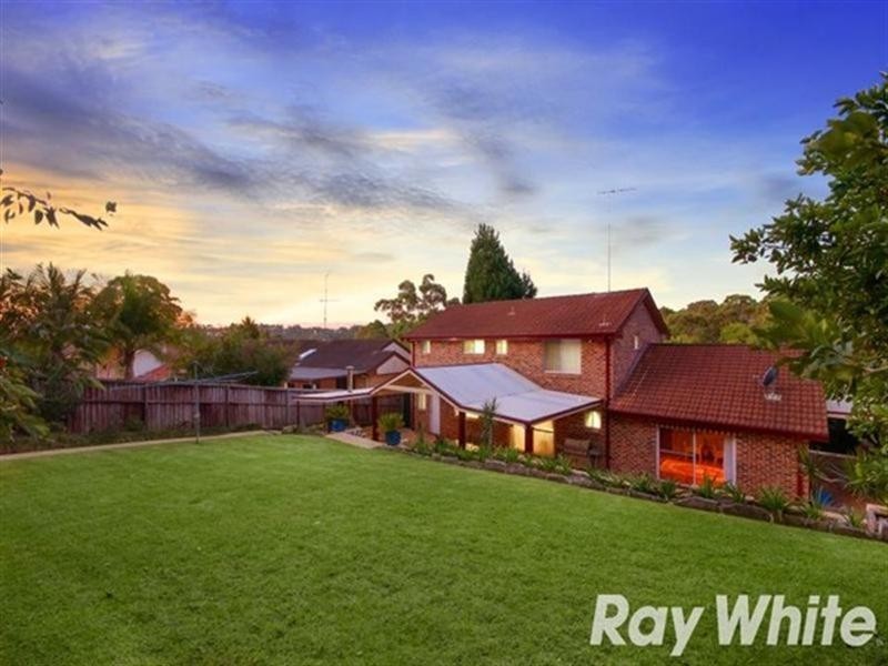15 Winchcombe Place, Castle Hill NSW 2154
