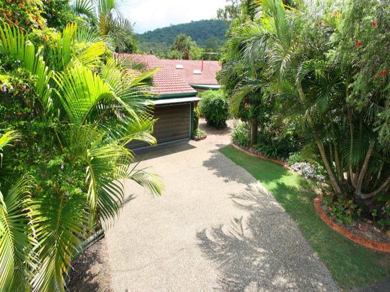 280 Chapel Hill Road, Chapel Hill QLD 4069