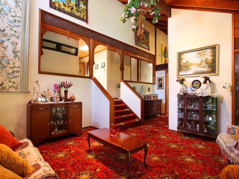 280 Chapel Hill Road, Chapel Hill QLD 4069