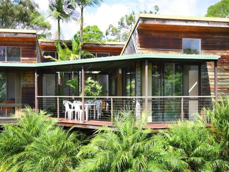 25 Merrilyn Street, Chapel Hill QLD 4069