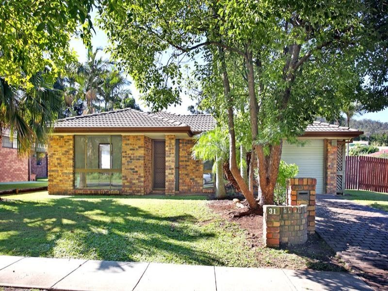 31 Greenford Street, Chapel Hill QLD 4069