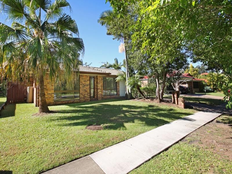 31 Greenford Street, Chapel Hill QLD 4069
