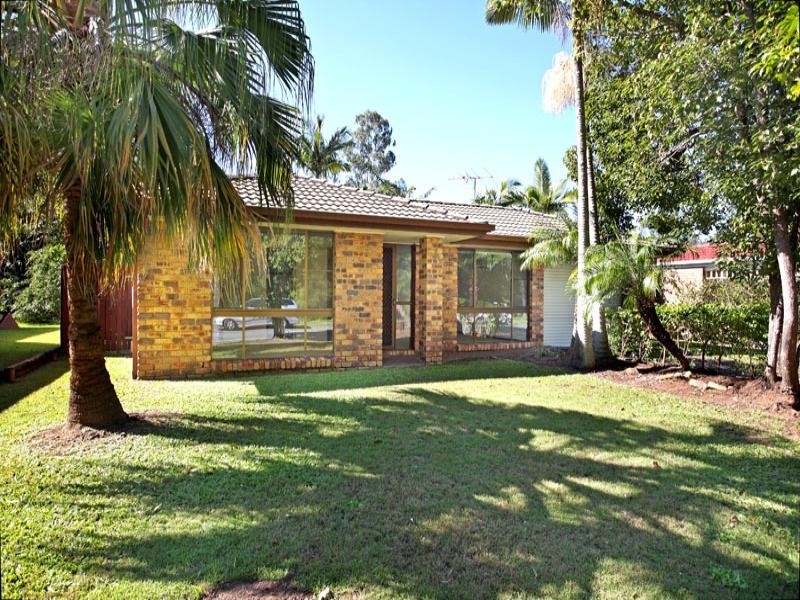 31 Greenford Street, Chapel Hill QLD 4069