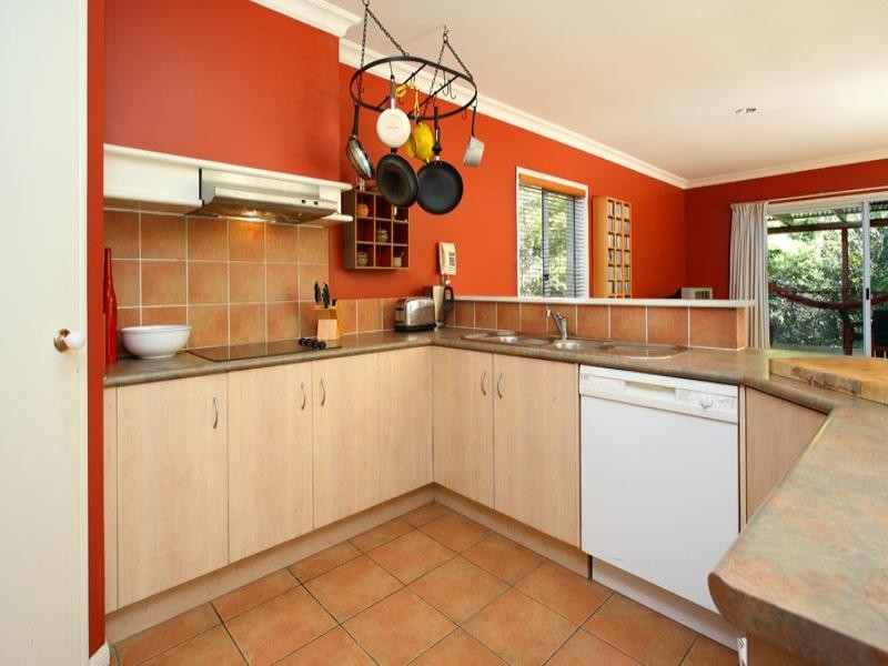 58 Vakuta Street, Chapel Hill QLD 4069