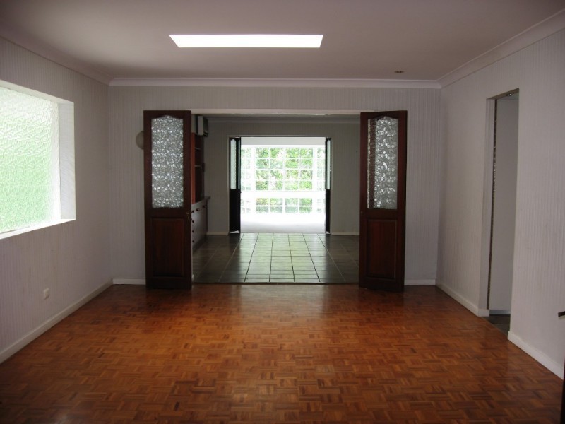 31 Yarawa Street, Kenmore QLD 4069