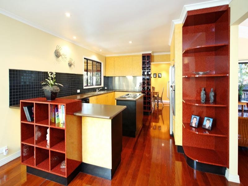 32 Chapel Hill Road, Chapel Hill QLD 4069