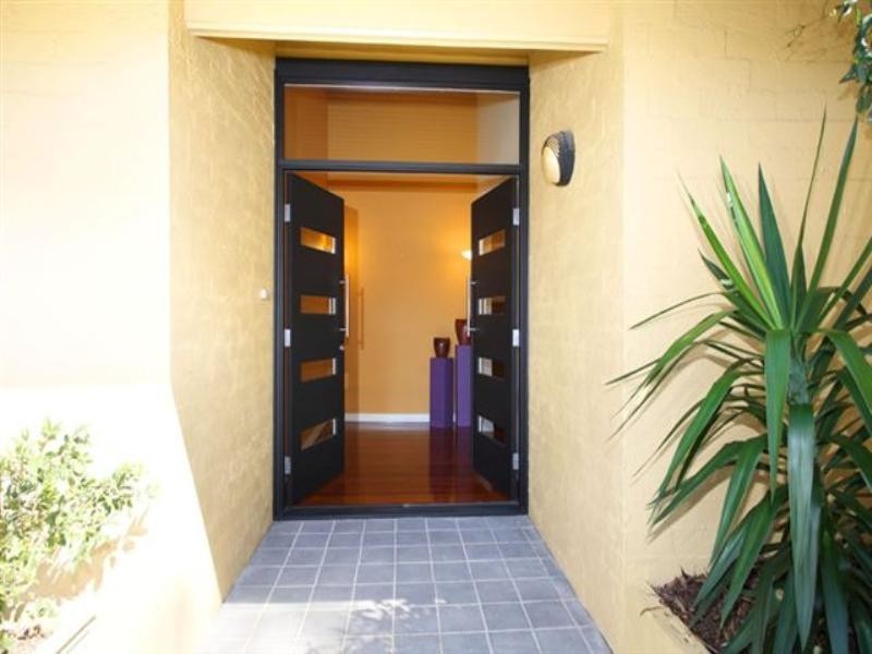 32 Chapel Hill Road, Chapel Hill QLD 4069