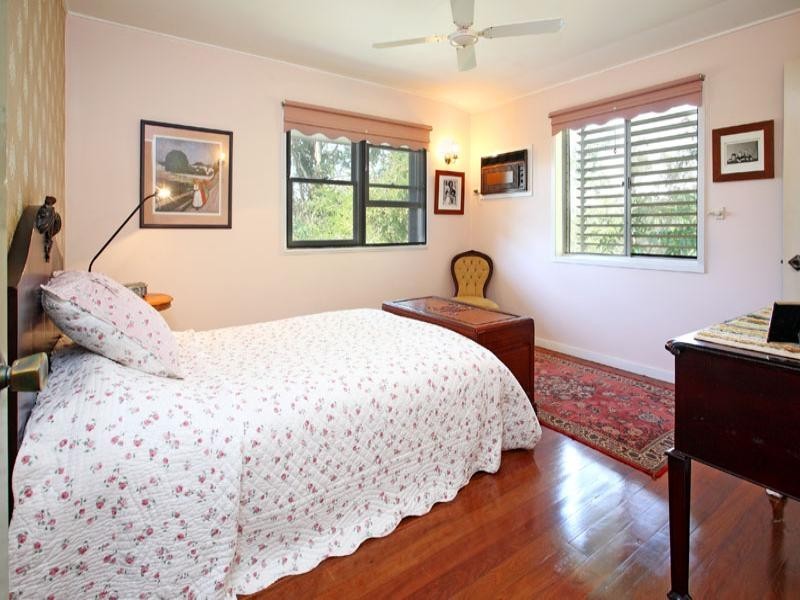 113 Kenmore Road, Kenmore QLD 4069
