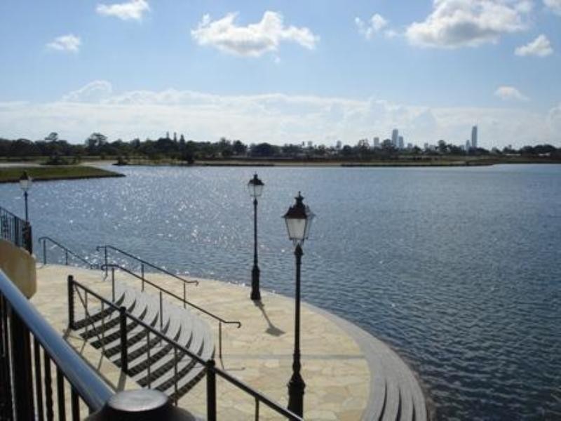 3217 Emerald Lakes, Carrara QLD 4211