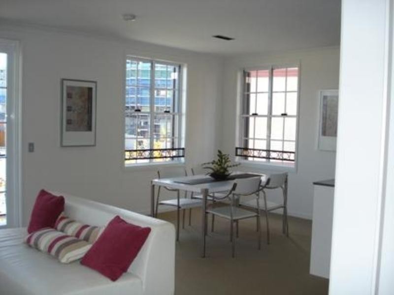 3217 Emerald Lakes, Carrara QLD 4211