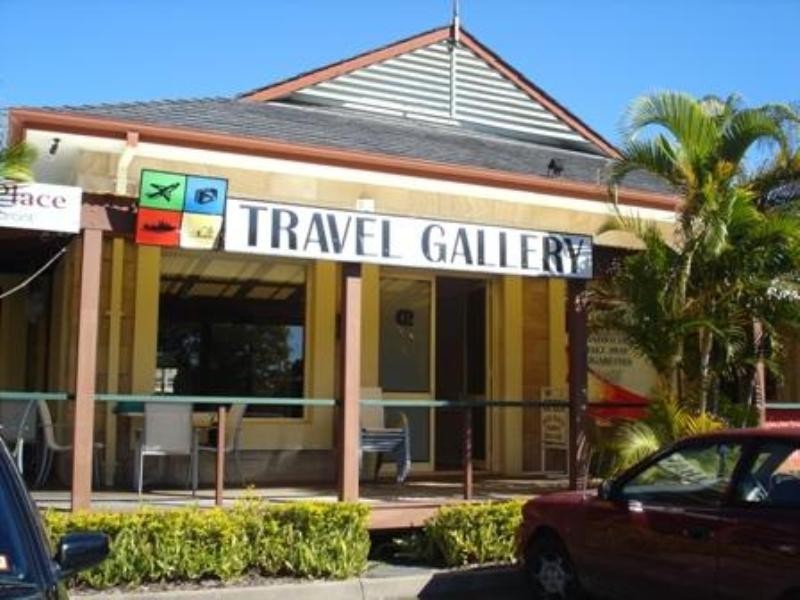 Clear Island Waters QLD 4226