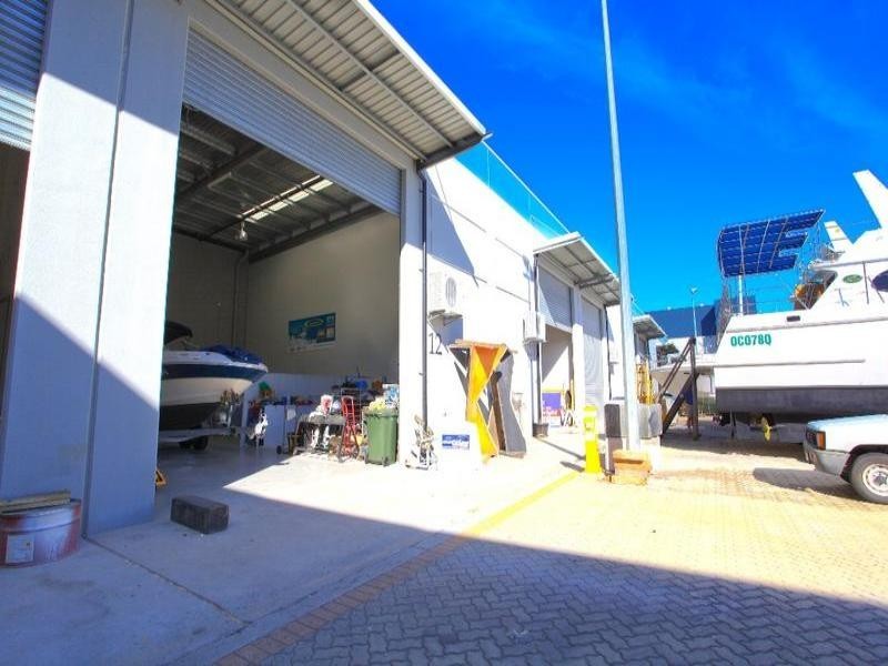 11 & 12/17 Rivergate Place, Murarrie QLD 4172