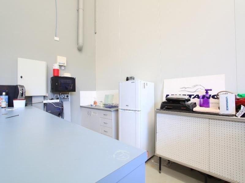 11 & 12/17 Rivergate Place, Murarrie QLD 4172