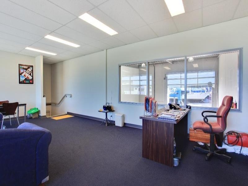 11 & 12/17 Rivergate Place, Murarrie QLD 4172