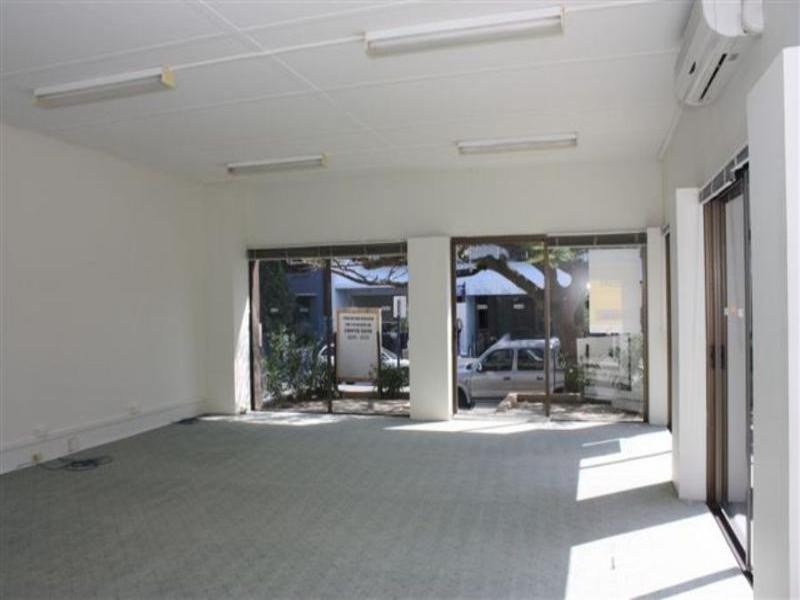 4 Bay Street, Southport QLD 4215