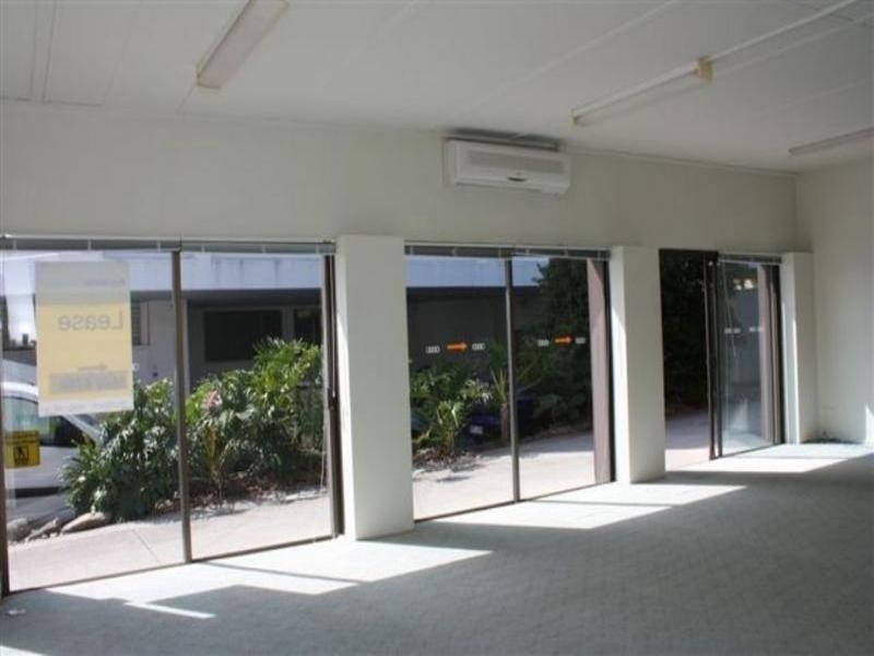 4 Bay Street, Southport QLD 4215