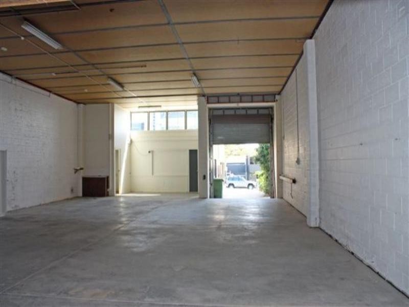 4 Bay Street, Southport QLD 4215