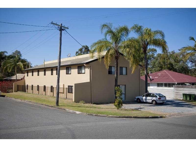 9 Clayton Street, Labrador QLD 4215