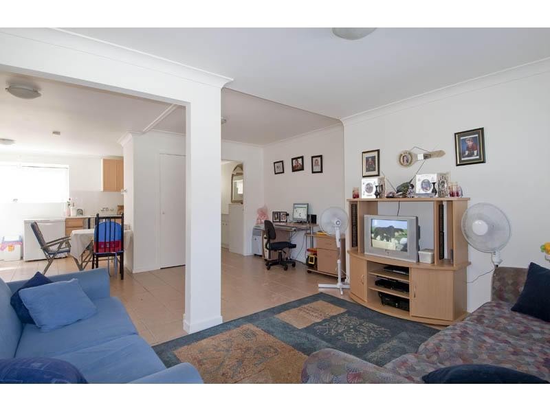 9 Clayton Street, Labrador QLD 4215