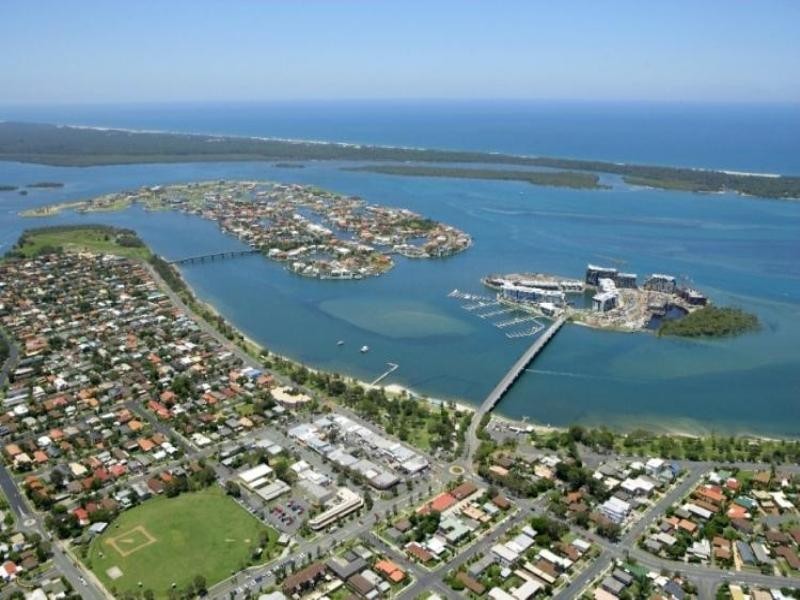 Paradise Point QLD 4216