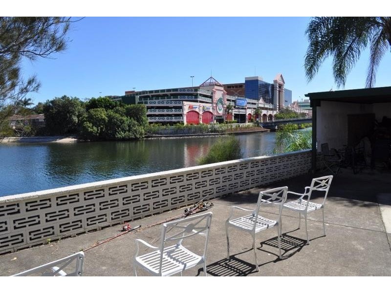 Mermaid Waters QLD 4218