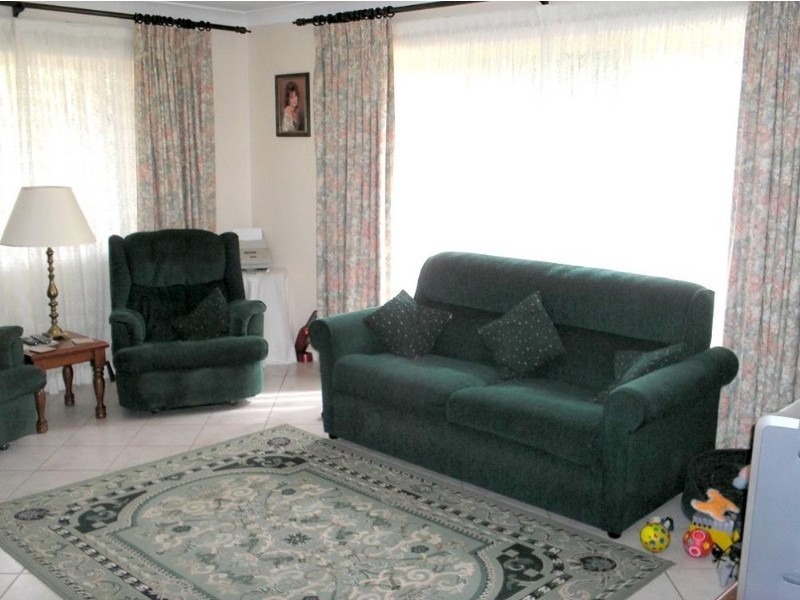 18 Beauty Crescent, Surfside NSW 2536