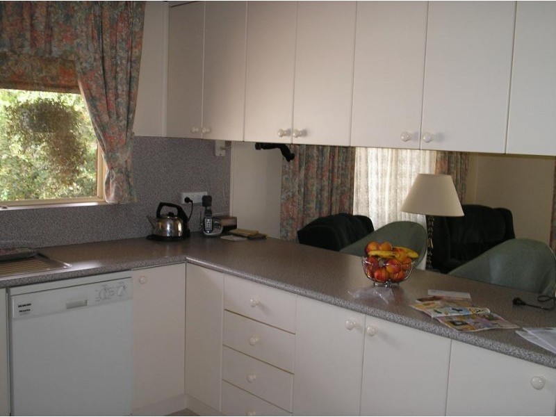 18 Beauty Crescent, Surfside NSW 2536