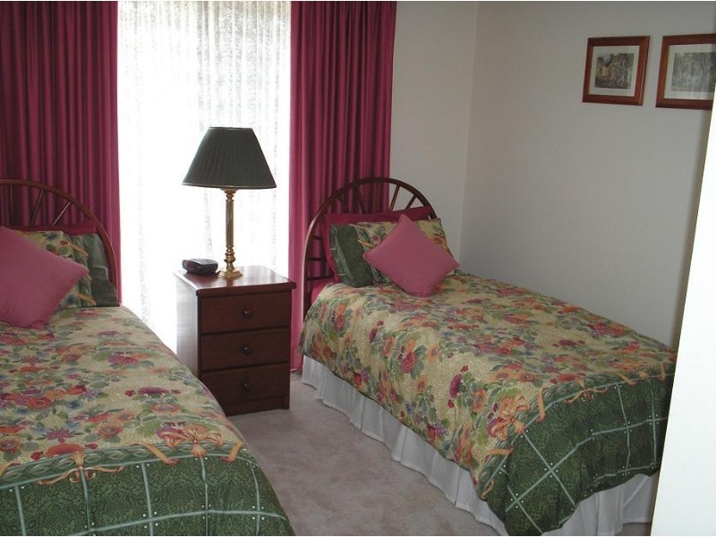 18 Beauty Crescent, Surfside NSW 2536