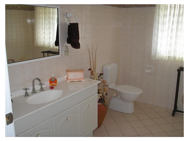 18 Beauty Crescent, Surfside NSW 2536