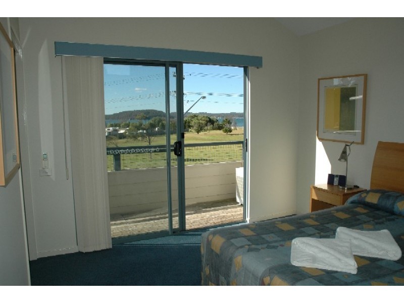 201/202-204 Beach Road, Batehaven NSW 2536