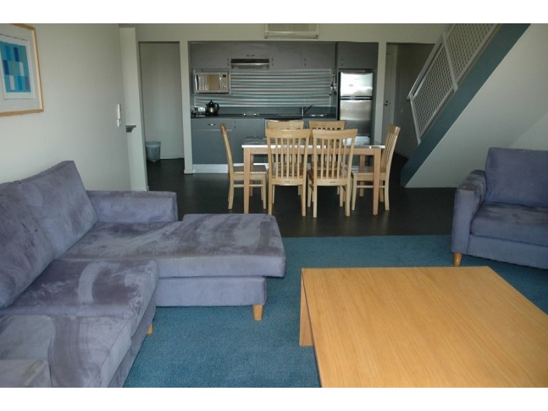 201/202-204 Beach Road, Batehaven NSW 2536