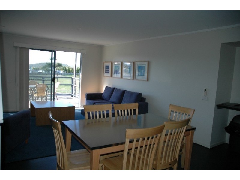 201/202-204 Beach Road, Batehaven NSW 2536