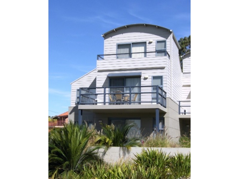 201/202-204 Beach Road, Batehaven NSW 2536