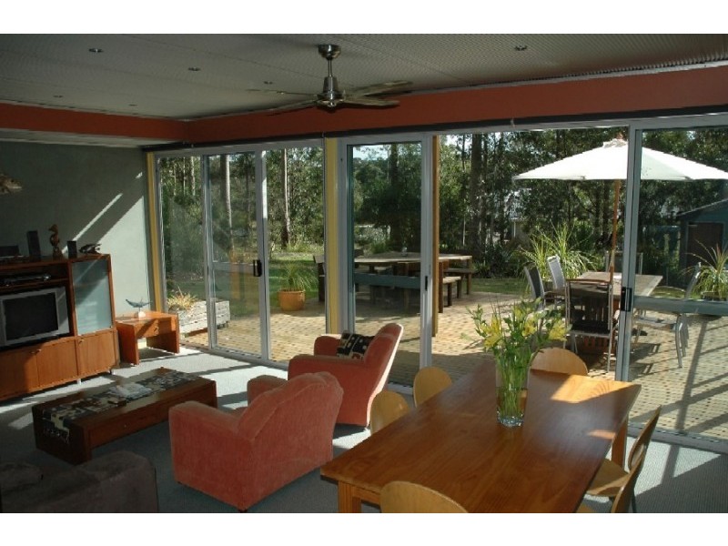 14 Riverlink Drive, Batemans Bay NSW 2536