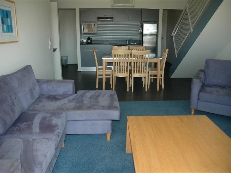 202/202 Beach Road, Batehaven NSW 2536
