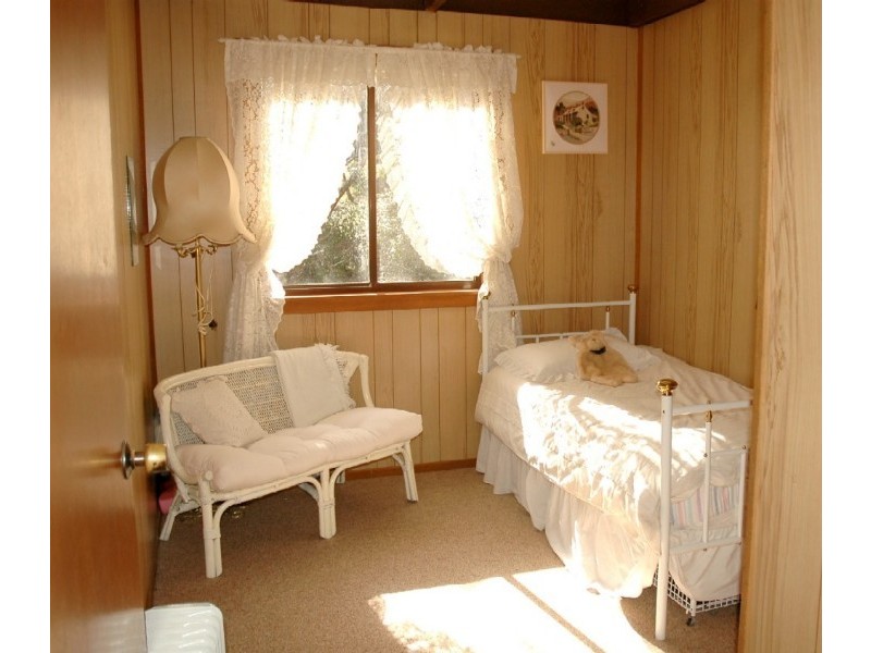 74 Tomakin Road, Mogo NSW 2536