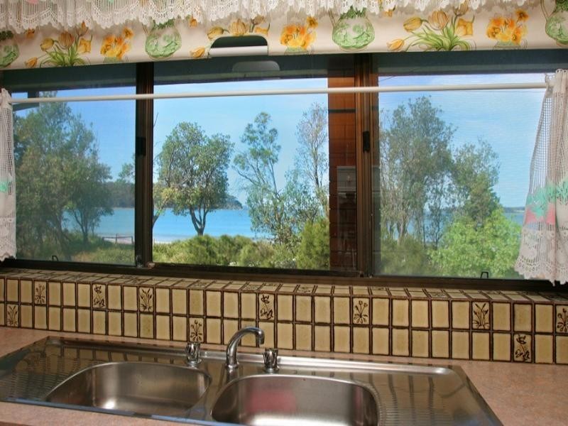 28 Myamba Parade, Surfside NSW 2536