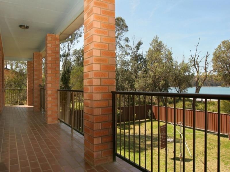 28 Myamba Parade, Surfside NSW 2536