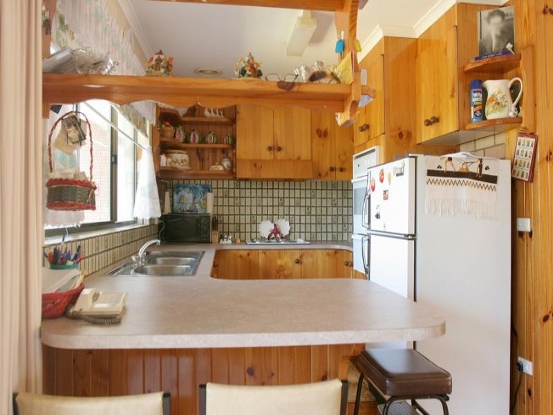 28 Myamba Parade, Surfside NSW 2536