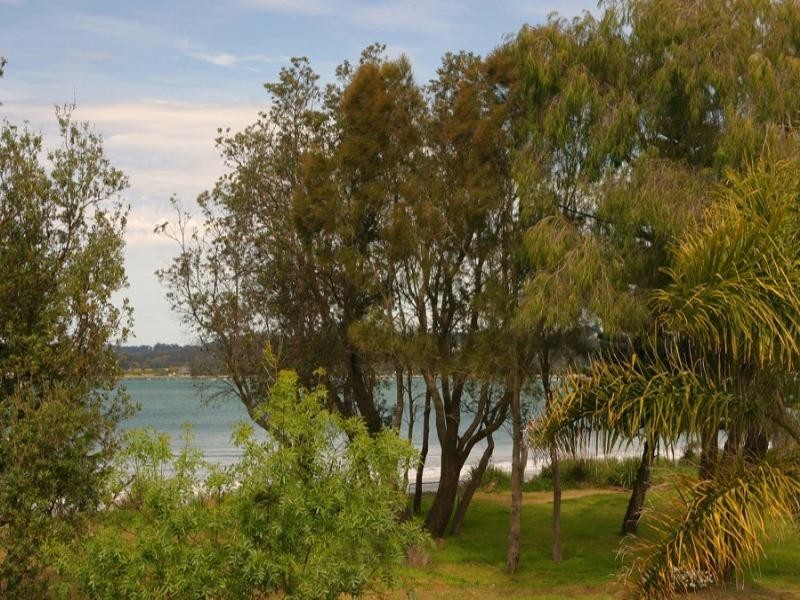 28 Myamba Parade, Surfside NSW 2536