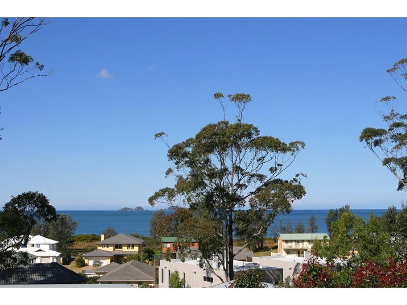 16 Blairs Road, Long Beach NSW 2536