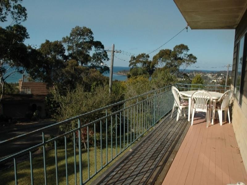 2 Derribong Avenue, Catalina NSW 2536