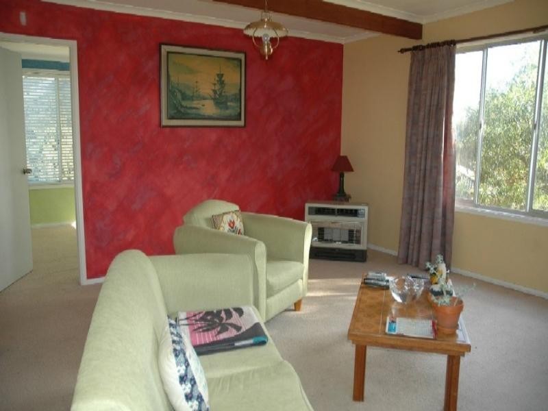 2 Derribong Avenue, Catalina NSW 2536