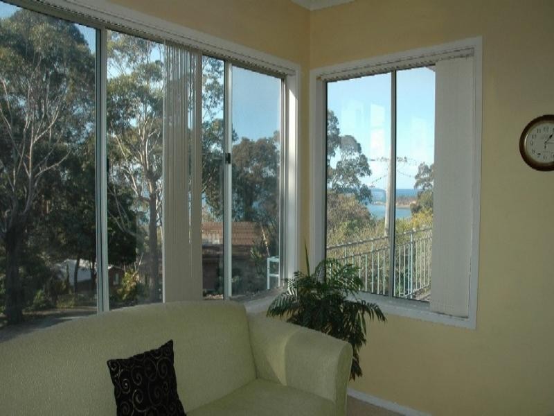 2 Derribong Avenue, Catalina NSW 2536