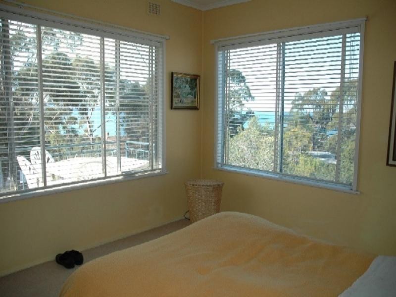 2 Derribong Avenue, Catalina NSW 2536