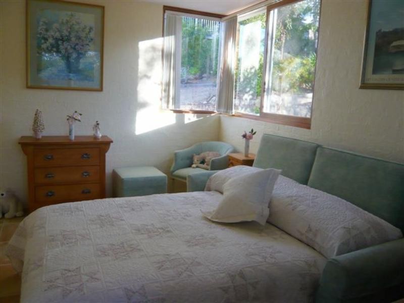 25 Parker Avenue, Batemans Bay NSW 2536