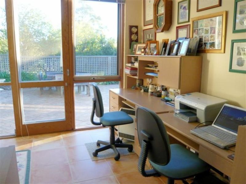 25 Parker Avenue, Batemans Bay NSW 2536