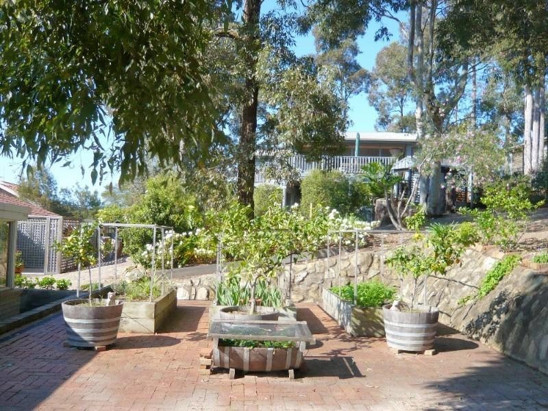 25 Parker Avenue, Batemans Bay NSW 2536