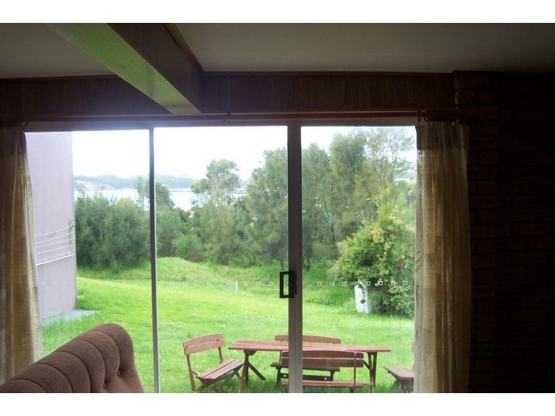 2/31b Tallawang Avenue, Malua Bay NSW 2536