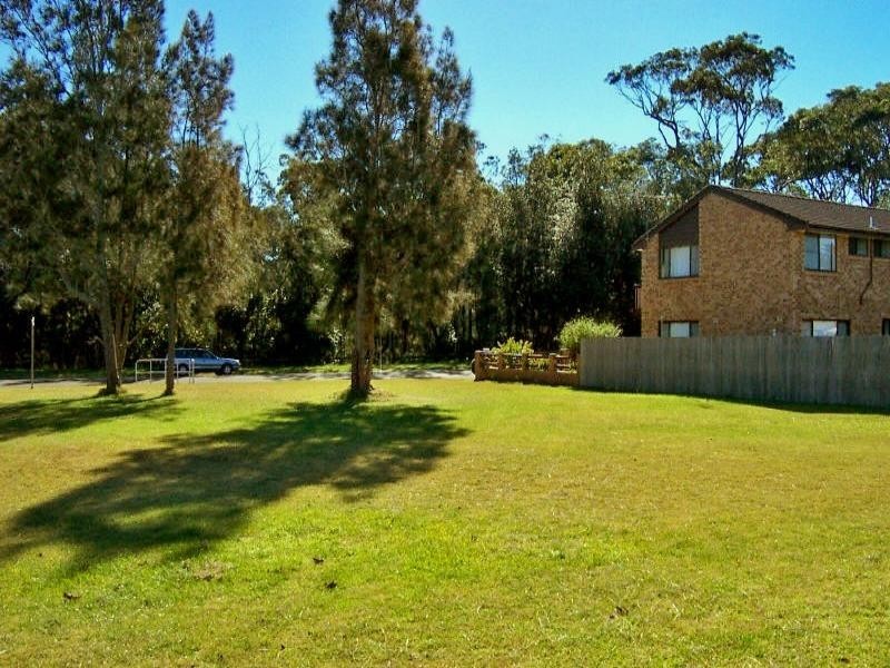 110 Maloneys Drive, Maloneys Beach NSW 2536
